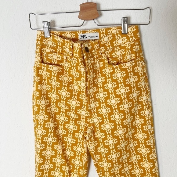 Zara The Dreed Flare in Abstract Floral Golden Denim Jeans - Picture 4 of 9